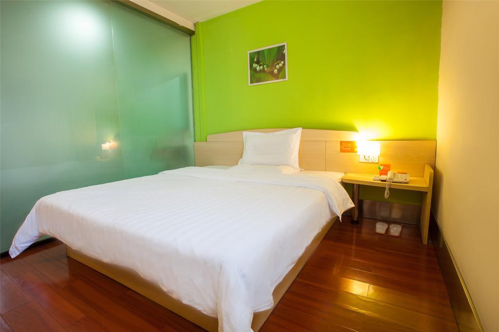 7Days Inn Guangzhou Nonglinxia Road Ouzhuang Subway Station Exterior photo